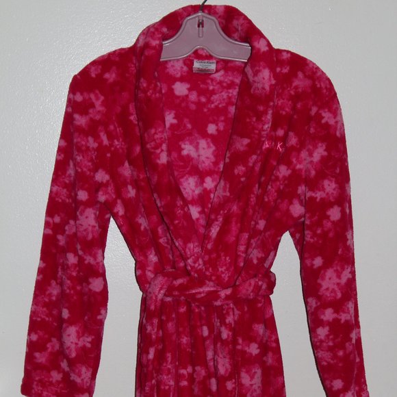 Calvin Klein Girls Plush Robe - Picture 4 of 8